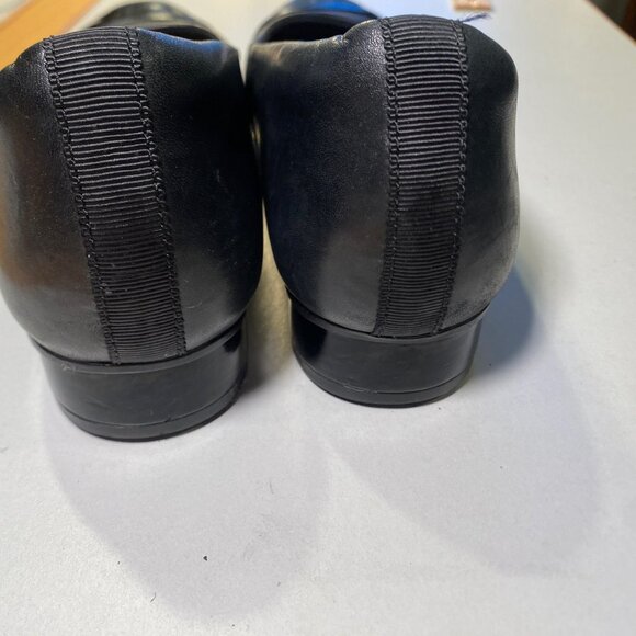 Clarks - Size 8M - Juliet Monte slip on, black caps - Picture 6 of 11